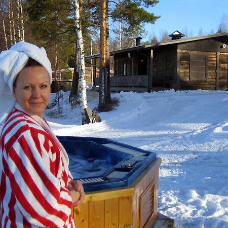 Revontuli Resort Rooms Hankasalmi Екстериор снимка